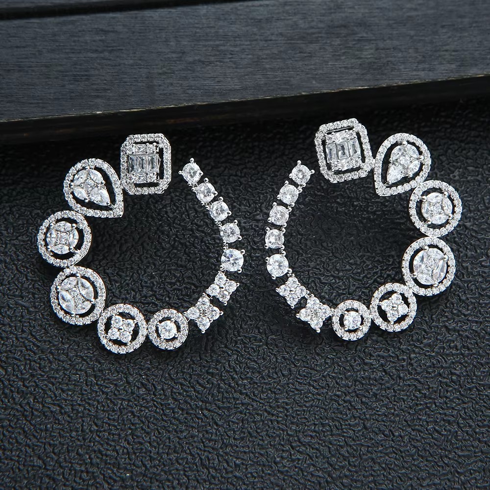 Luxury Round Stud Earrings For - đánh giá và giá Women Accessories Dubai